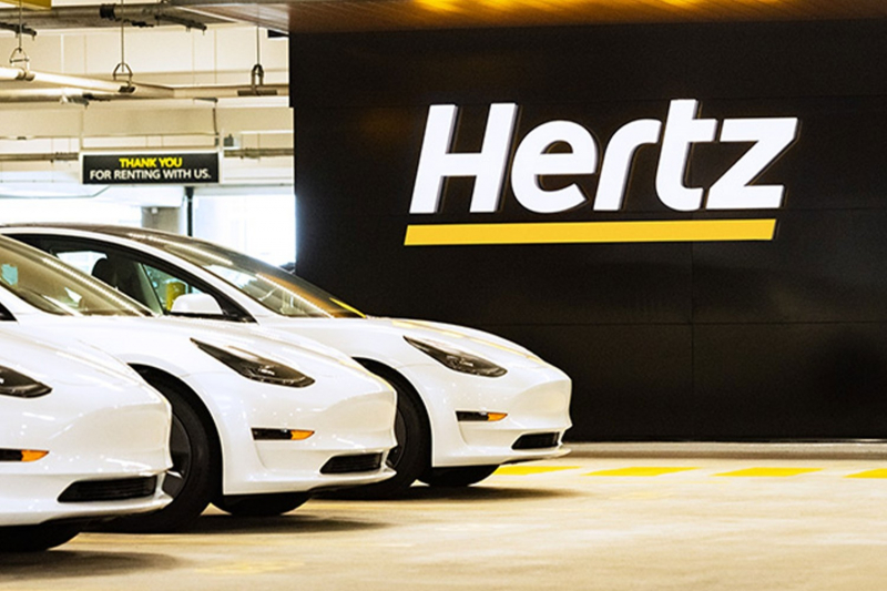 Крупный заказ от Hertz повысил капитализацию Tesla до триллиона долларов