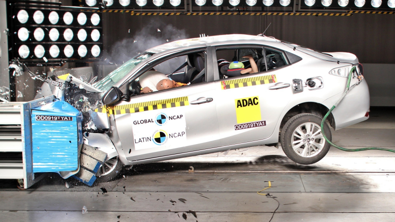Suzuki Baleno и Toyota Yaris в краш-тестах Latin NCAP: одинокая звезда и никаких надежд