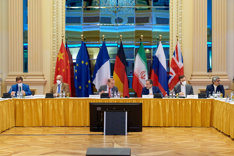 «Обещают быть изнурительными»: почему Иран призвал «не разводить демагогию» на предстоящих переговорах по СВПД