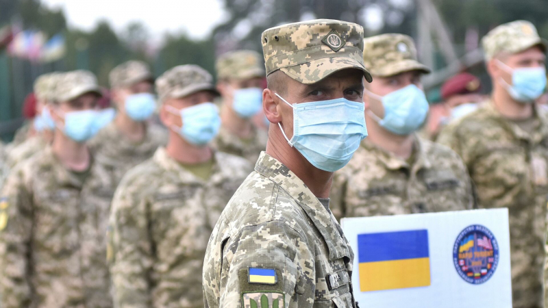 НАТО уже вступила на Украину, заявили в Госдуме