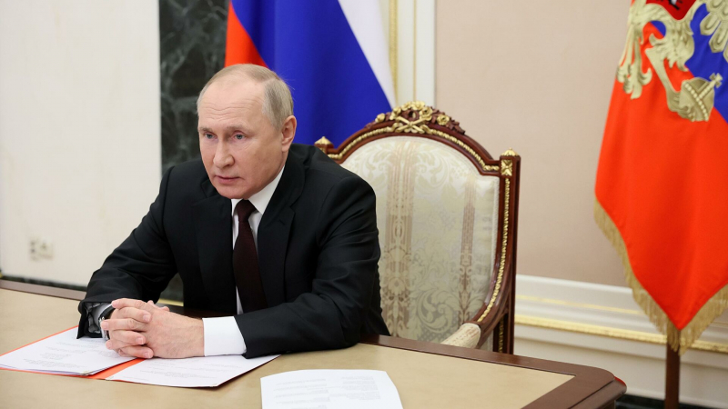 Путин освободил от должности помощника секретаря Совбеза Александра Абелина