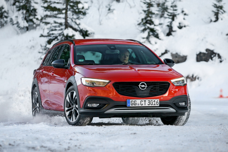 Смена форм-фактора: Opel Insignia в новом поколении станет кроссовером