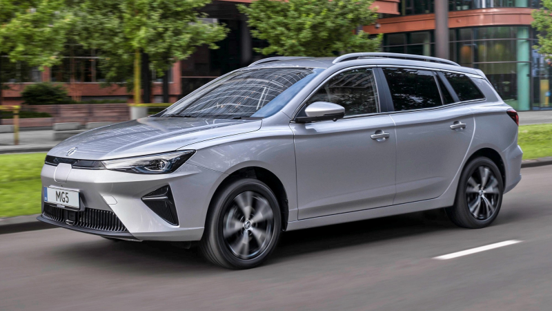 Подробности об электрических Opel Astra-e и Peugeot e-308: замены платформы не будет