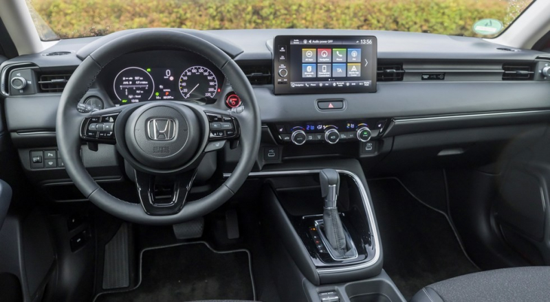 Другой новый кроссовер Honda HR-V: тизер и дата премьеры