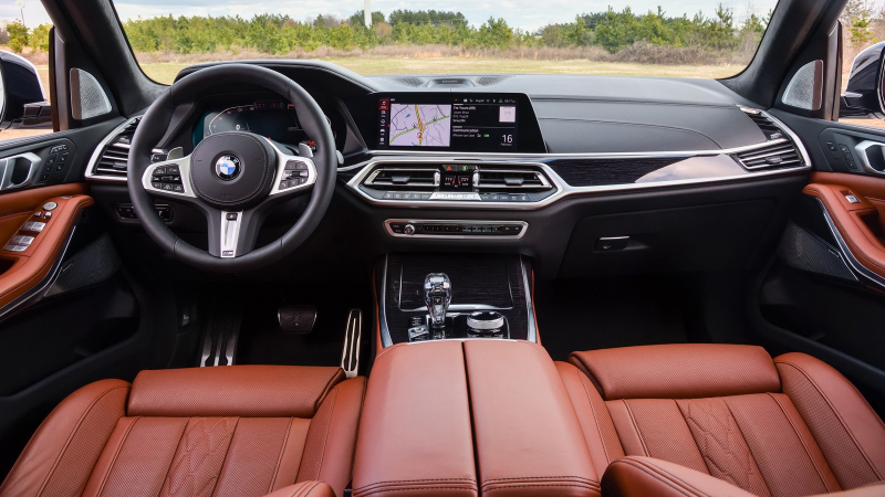 Рестайлинговый BMW X7: новые изображения