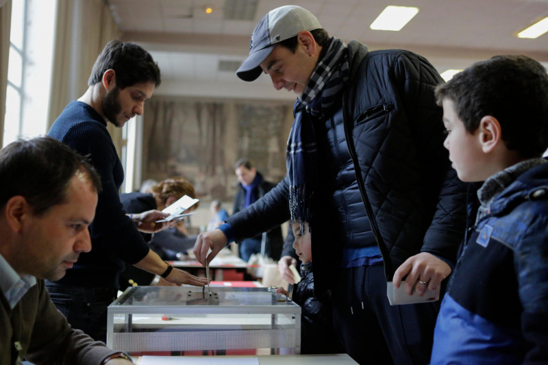 «Многое будет зависеть от активности избирателей»: каков политический расклад во Франции перед президентскими выборами