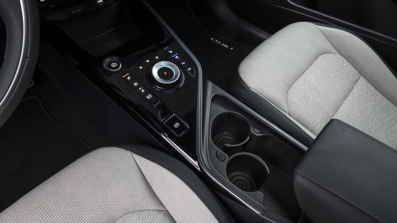 Подробности от новом Kia Niro: гибриды без задней передачи и более дальнобойный EV
