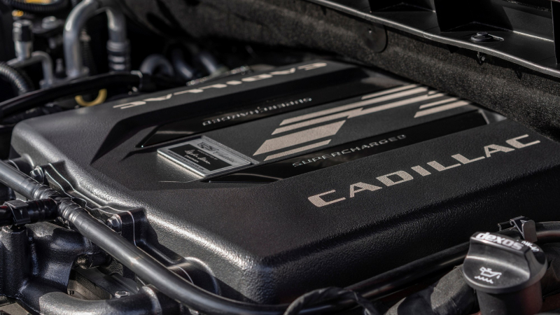 МаслSUV: представлен «заряженный» Cadillac Escalade-V с 691-сильным компрессорным V8