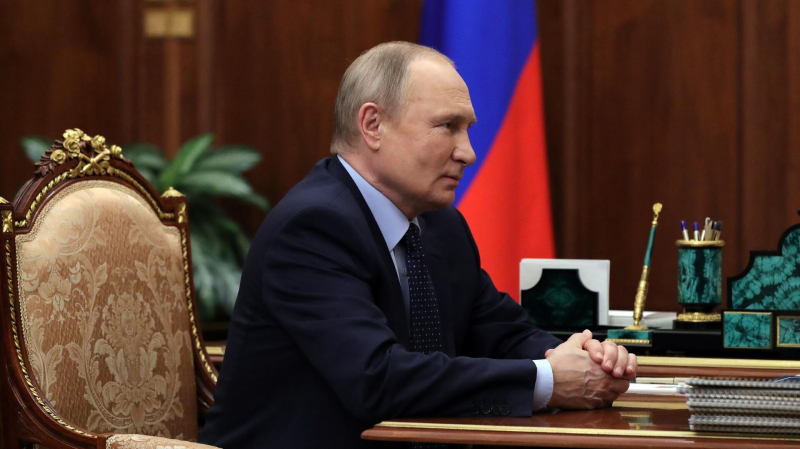 Путин предложил оценить обстановку на оперативном совещании Совбеза России 