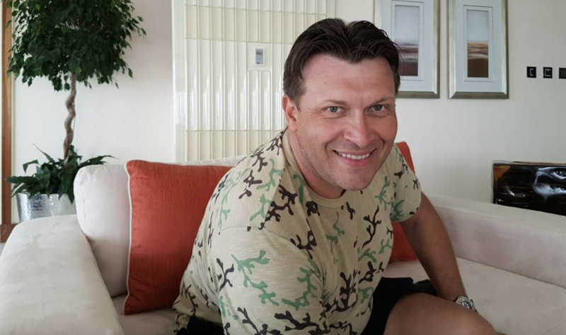 «Его экстренно вывезли спецрейсом»: жена Дмитрия Украинского рассказала, как мужа секретно экстрадировали в США