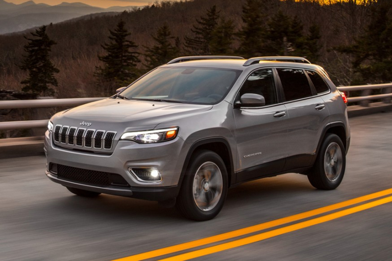 Jeep собирается «серьёзно электрифицировать» начинку Cherokee нового поколения