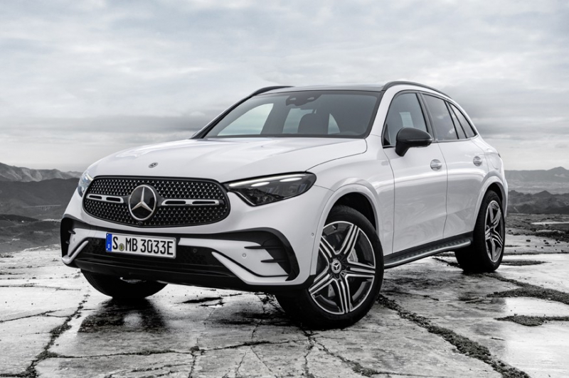 Mercedes-Benz GLC нового поколения: только гибридная «начинка» и салон как у С-Class