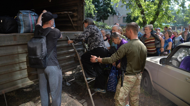 Песков переадресовал в МО вопрос об эвакуации граждан из Северодонецка