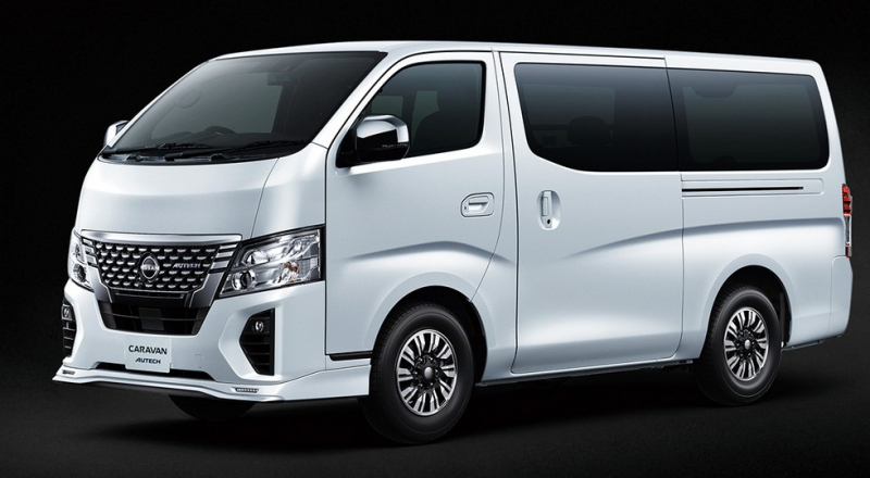 Микроавтобус Nissan Caravan получил новую топ-версию с уклоном «под спорт»