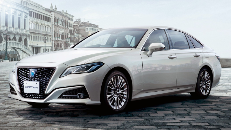 Toyota Crown следующего поколения: новые изображения