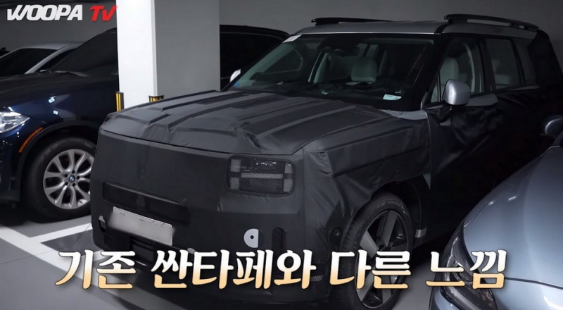 Брутальный Hyundai Santa Fe раскрыл шпионам новые детали внешности и интерьера