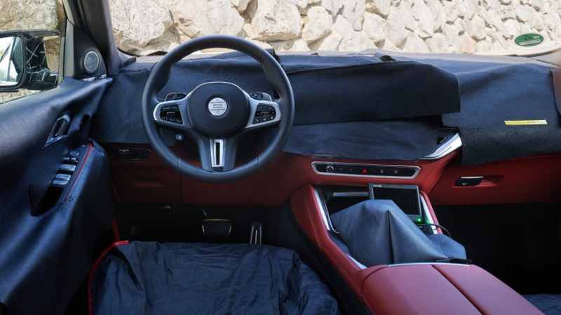 Флагманский кроссовер BMW: баварцы могут показать серийный XM до конца месяца
