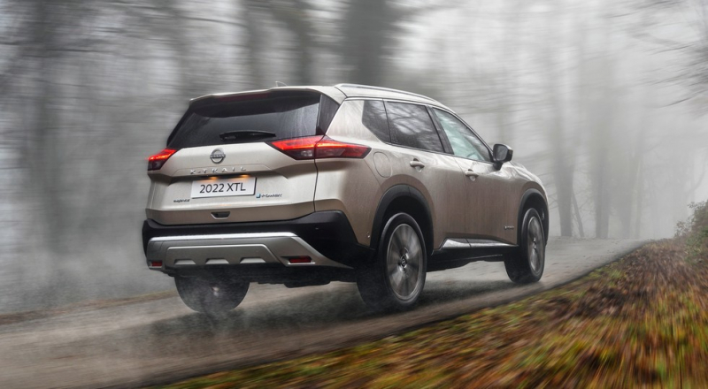 Новый Nissan X-Trail наконец-то приехал в Европу: только «турботройка»