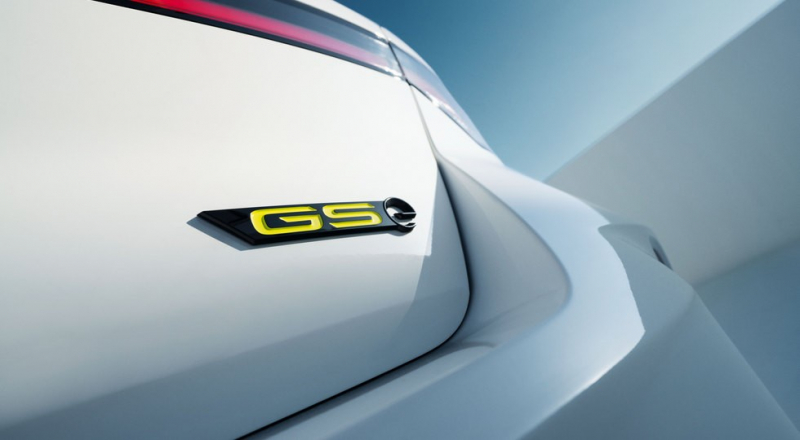 Семейство Opel Astra GSe: не только декор, но мощнее «пятидверки» не стали