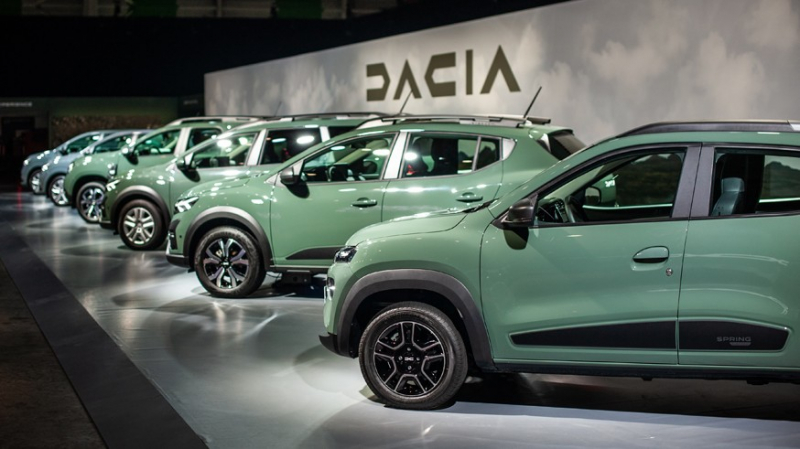 Dacia покажет спецверсию Duster и гибридный Jogger на автосалоне в Париже