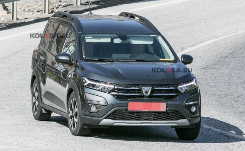 Dacia покажет спецверсию Duster и гибридный Jogger на автосалоне в Париже