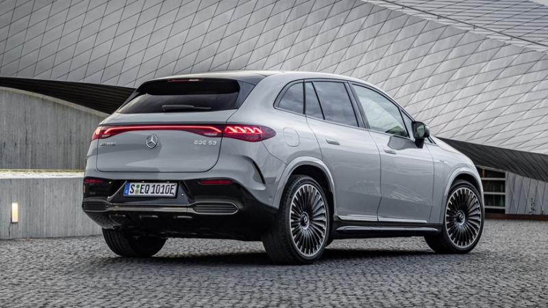 Mercedes EQE SUV: облик в стиле старшего SUV, пять версий и только одна батарея