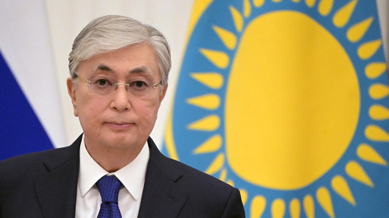 Казахстан должен проводить многовекторную политику, заявил Токаев