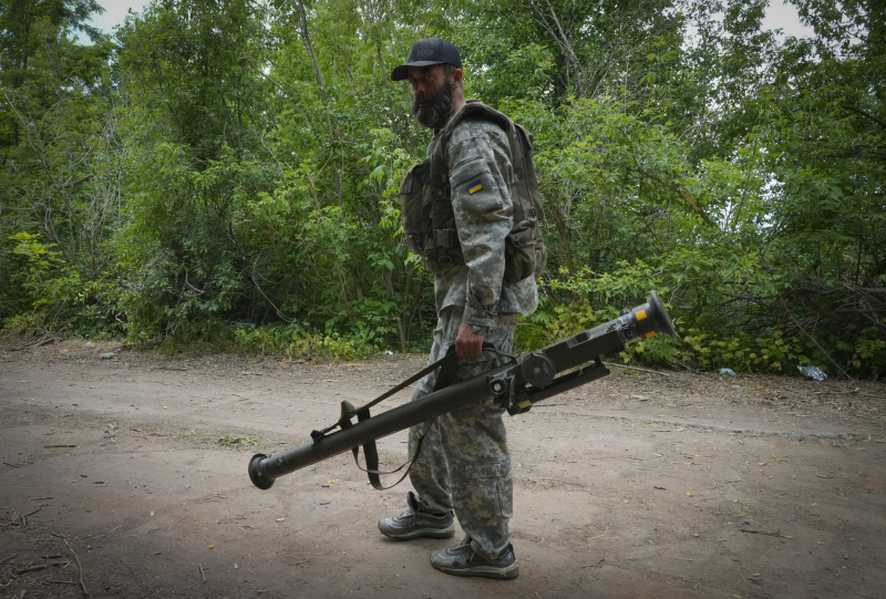 «Опустошение складов военной техники»: как в НАТО признали нехватку оружия для поставок Киеву