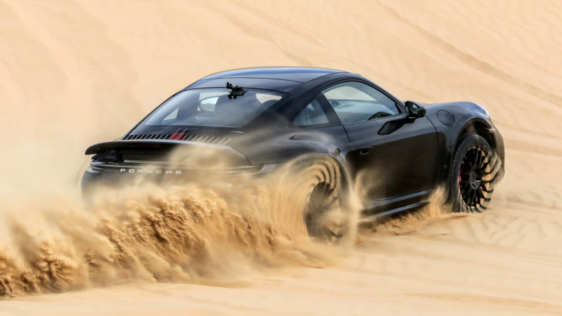 Только хардкор: оффроудный Porsche 911 Dakar готовится к премьере, первые фото