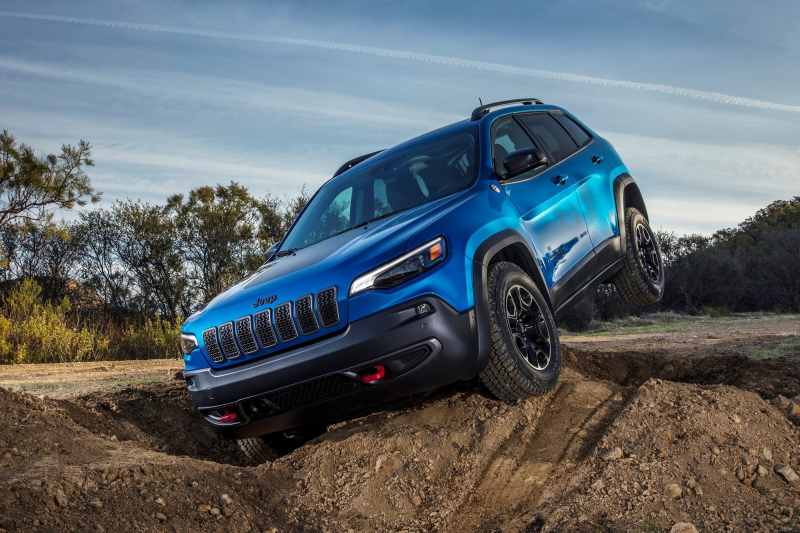 Jeep Cherokee готовится к смене поколений на фоне обвала продаж в США