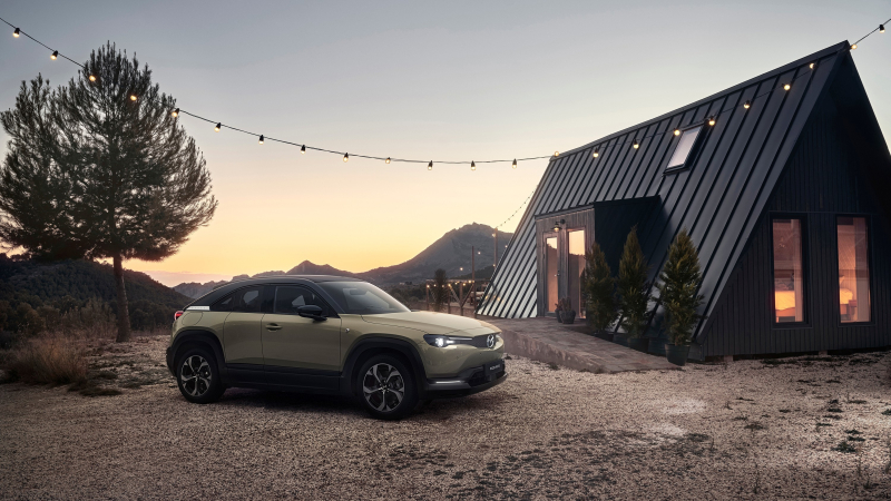 Возвращение РПД: представлено гибридное кросс-купе Mazda MX-30 e-Skyactiv R-EV