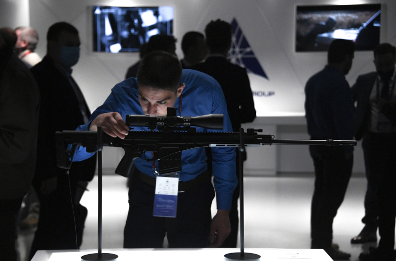 «Новейшая высокотехнологичная продукция»: какое вооружение представит Россия на оборонной выставке в Абу-Даби