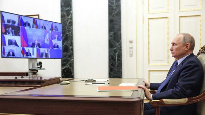 «Доктринальная основа»: Путин утвердил обновлённую Концепцию внешней политики РФ