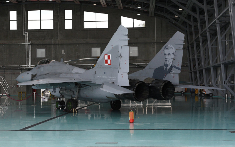 «Сделают лишь один боевой вылет»: как Словакия и Польша планируют передать Киеву самолёты МиГ-29