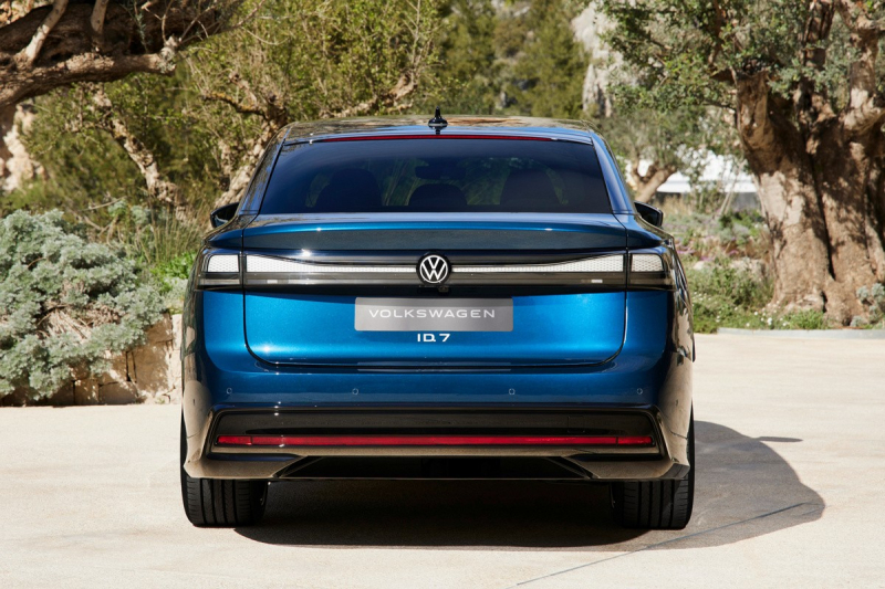 Преемник Volkswagen Passat оказался лифтбеком, и у него два варианта: ID.7 и ID.Next