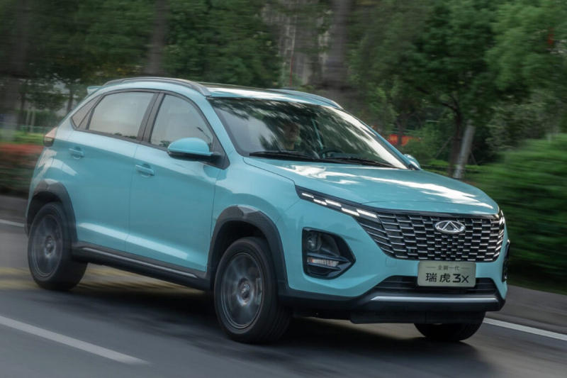 Chery обновила свой самый дешёвый кроссовер: два варианта салона и брат от Omoda