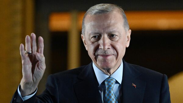 Путин по телефону поздравил Эрдогана с переизбранием