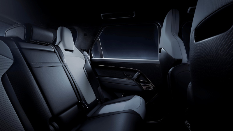Range Rover Sport SV: 635 л.с., подвеска без стабилизаторов и сиденья с виброзвуком