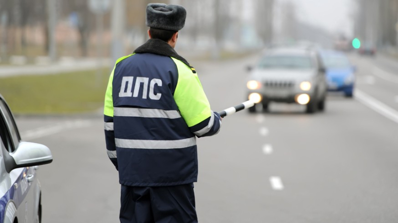 В РФ хотят избавиться от штрафа за забытые водительские права и ОСАГО