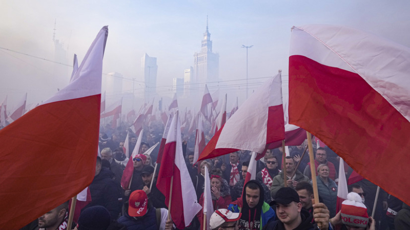 Заработать на истории: в Польше намерены потребовать репараций от России после получения выплат от Германии