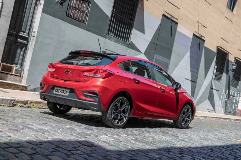 Chevrolet Cruze всё: GM окончательно сворачивает производство семейства