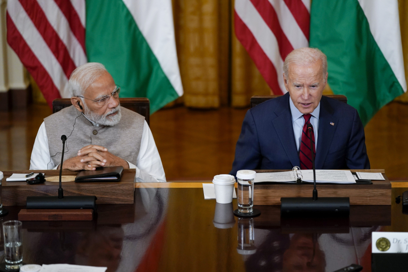 «Стратегия явно не работает»: США призвали Индию покупать российскую нефть по цене ниже установленного Западом потолка