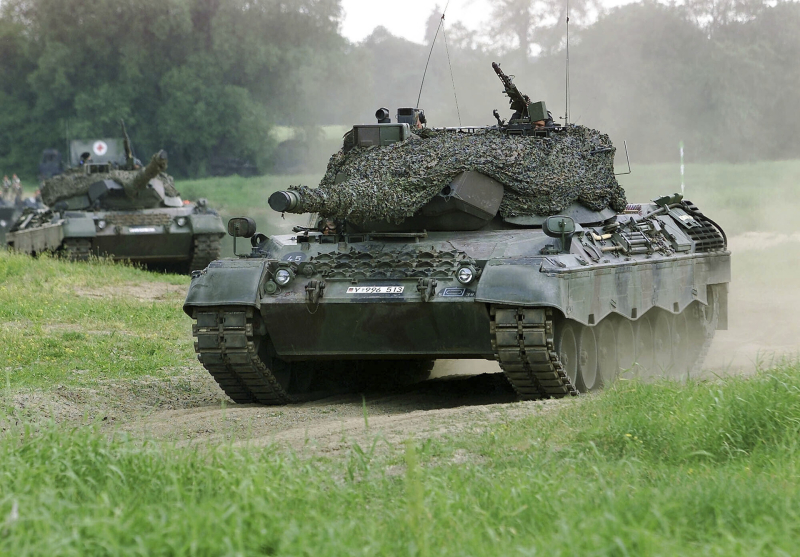 «Всё, что не жалко»: эксперты — о новом пакете военной помощи Киеву от ФРГ и немецкой бронетехнике