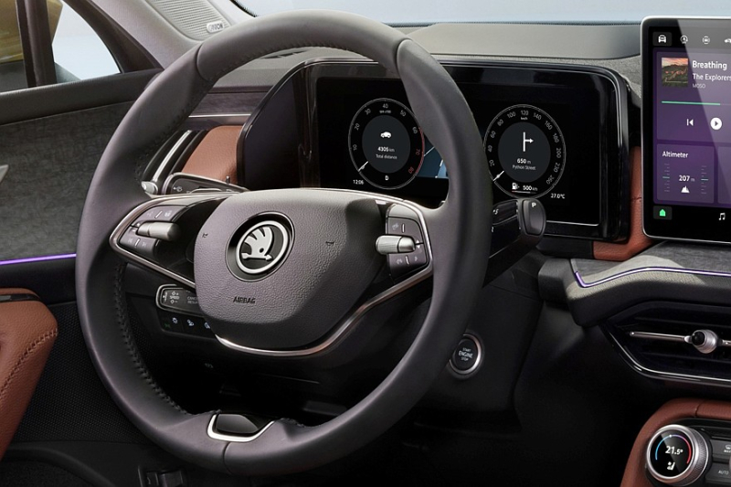 Салоны новых Skoda Kodiaq и Superb: «крутилки» с экранами внутри и другие фокусы