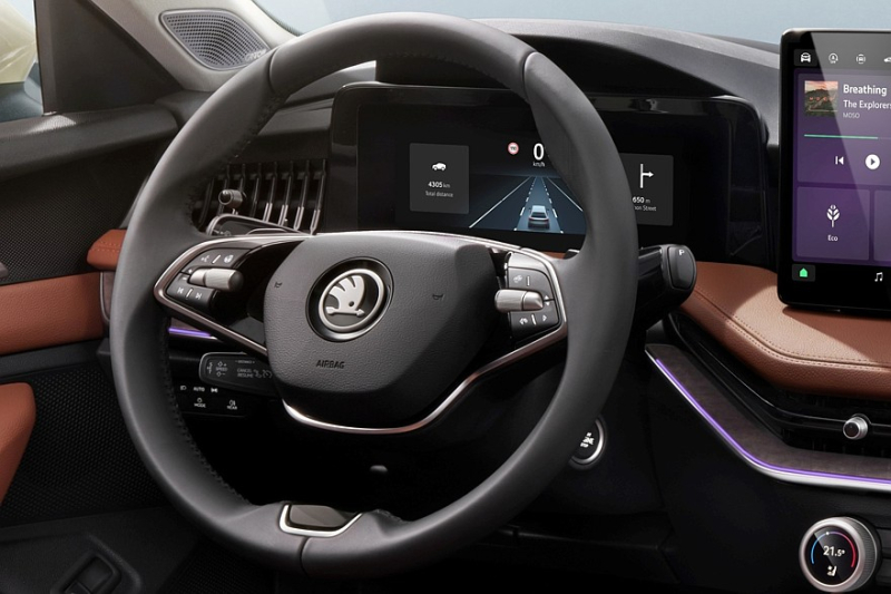Салоны новых Skoda Kodiaq и Superb: «крутилки» с экранами внутри и другие фокусы