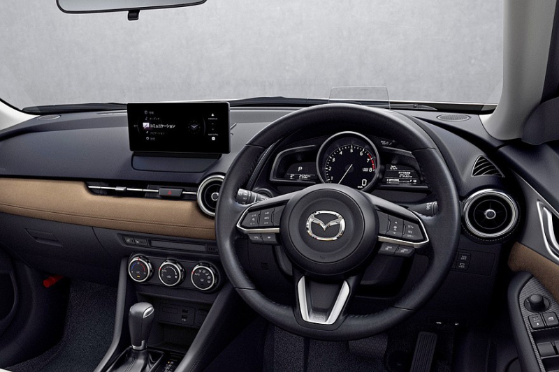 Кроссовер Mazda CX-3 нового модельного года: планшет побольше и отказ от механики