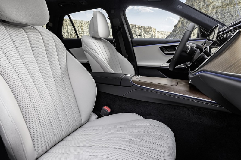 Новый Mercedes-Benz E-Class All-Terrain: +46 мм к дорожному просвету и «прозрачный» капот