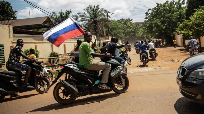 Россия поможет студентам из Буркина-Фасо, попавшим под французские санкции