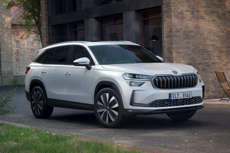 Skoda Kodiaq со сменой генерации стал крупнее и получил PHEV-версию