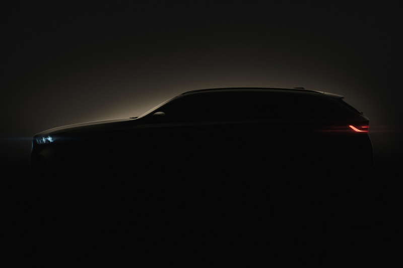 Универсал BMW 5 series Touring: новый тизер и дата начала продаж